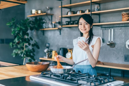 【家事の負担を減らすAIとは？】家事・育児をラクになるAIフル活用ガイド