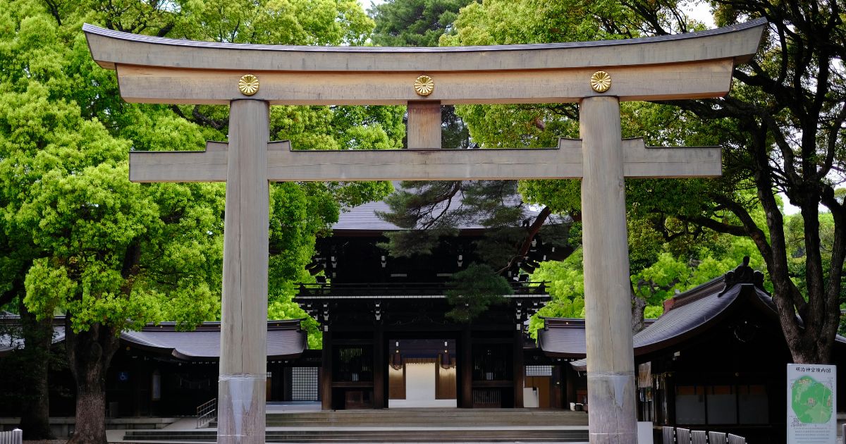 「初詣 vs 年末詣」どっちが家族に合う？　違い・メリット・2026最新トレンドまとめ