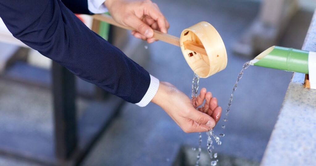 初詣の基本を知ろう!由来から参拝マナーまで詳しく解説